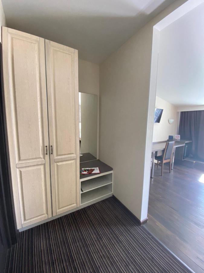 Afina Aparthotel Odessa Eksteriør billede